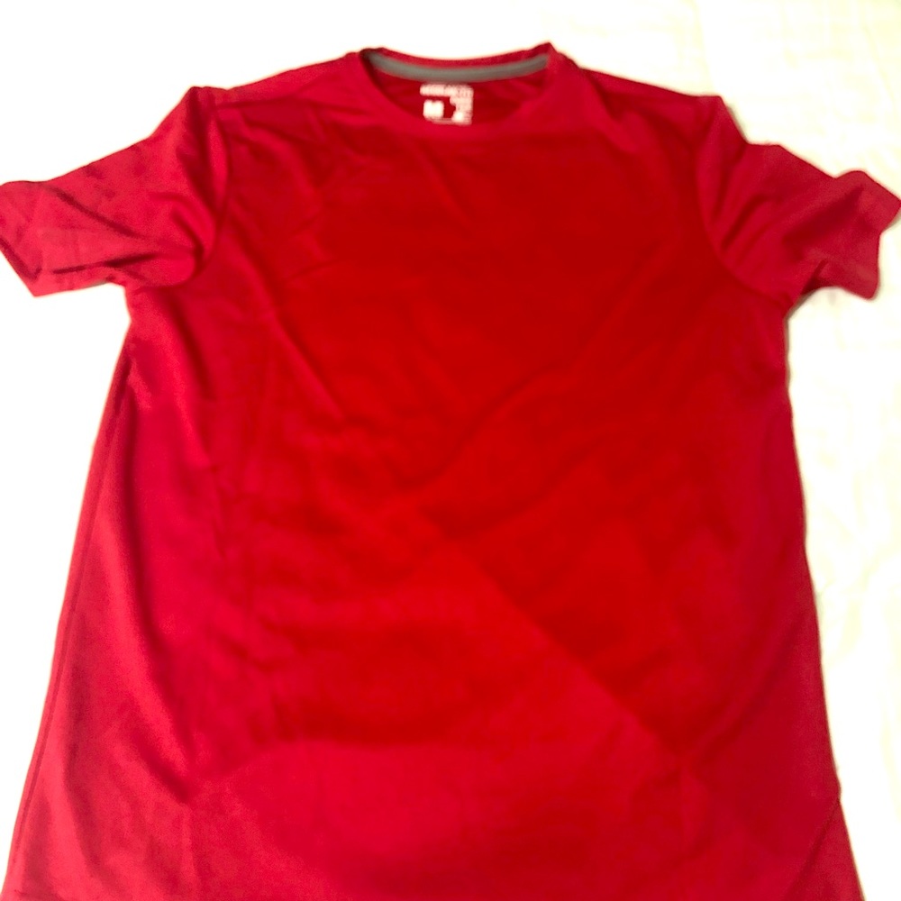 Men’s athletic shirt